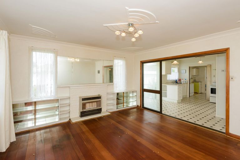 Photo of property in 12 Birmingham Street, Takaro, Palmerston North, 4412