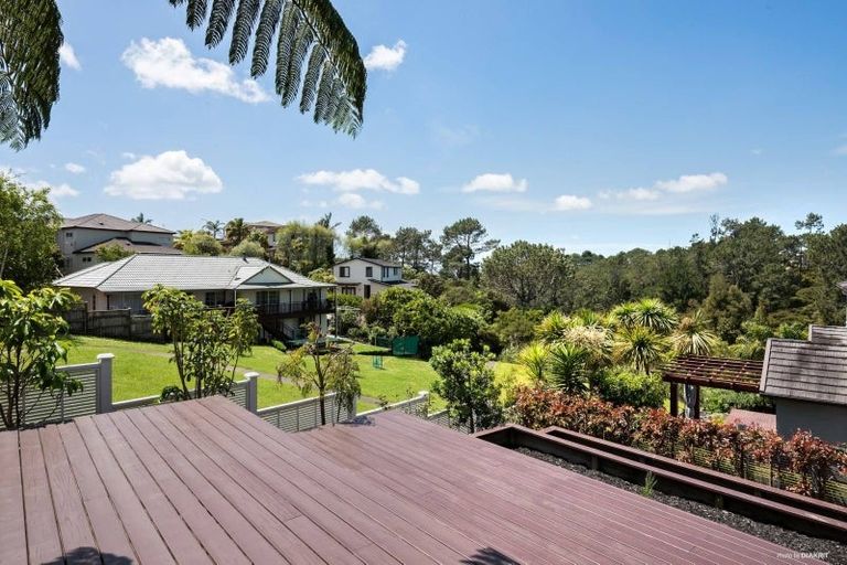 Photo of property in 68 Penguin Drive, Murrays Bay, Auckland, 0630