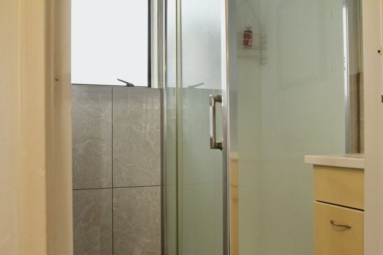 Photo of property in 2/24 Trevor Hosken Drive, Wiri, Auckland, 2104