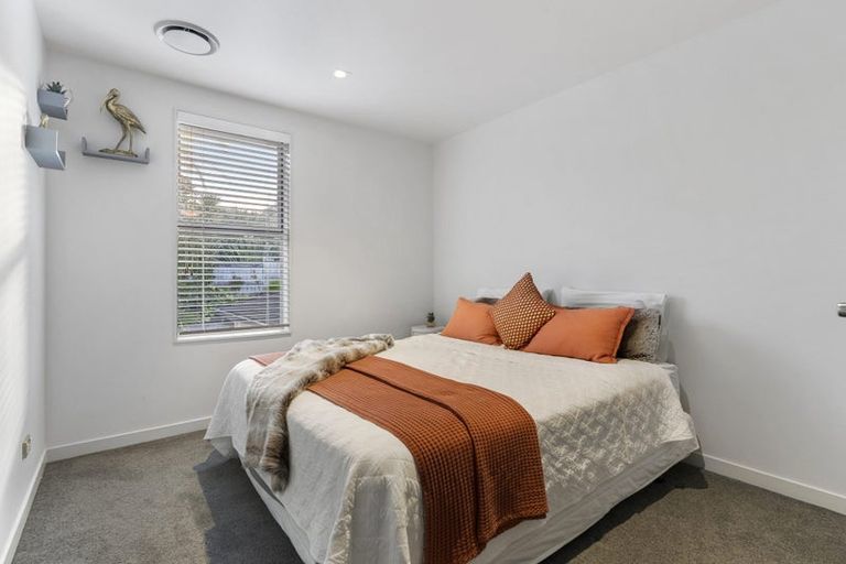 Photo of property in 194 Greenhithe Road, Greenhithe, Auckland, 0632