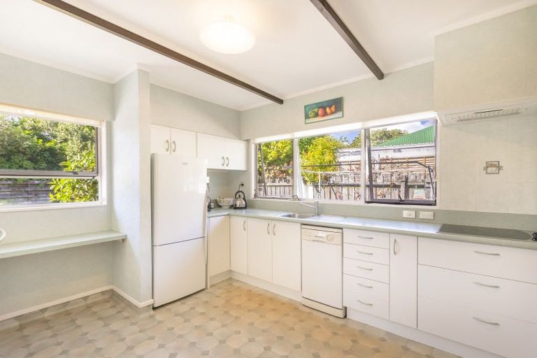 Photo of property in 7a Millvale Street, Waikanae, 5036