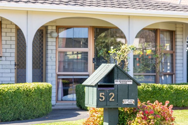 Photo of property in 52 Andrew Street, Waikanae, 5036