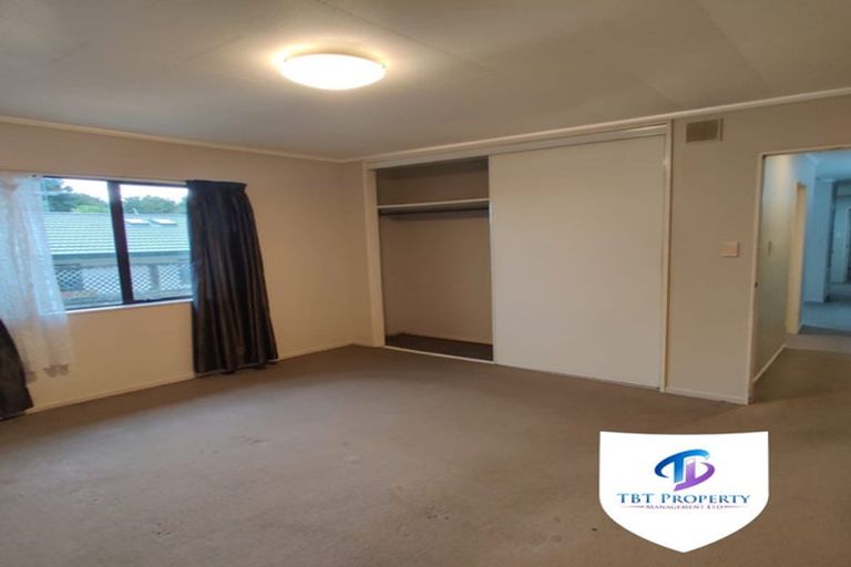 Photo of property in 21 Hakea Place, Totara Heights, Auckland, 2105