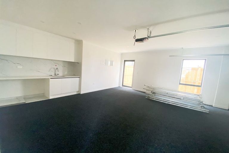 Photo of property in 73 Michael Bosher Way, Flat Bush, Auckland, 2019
