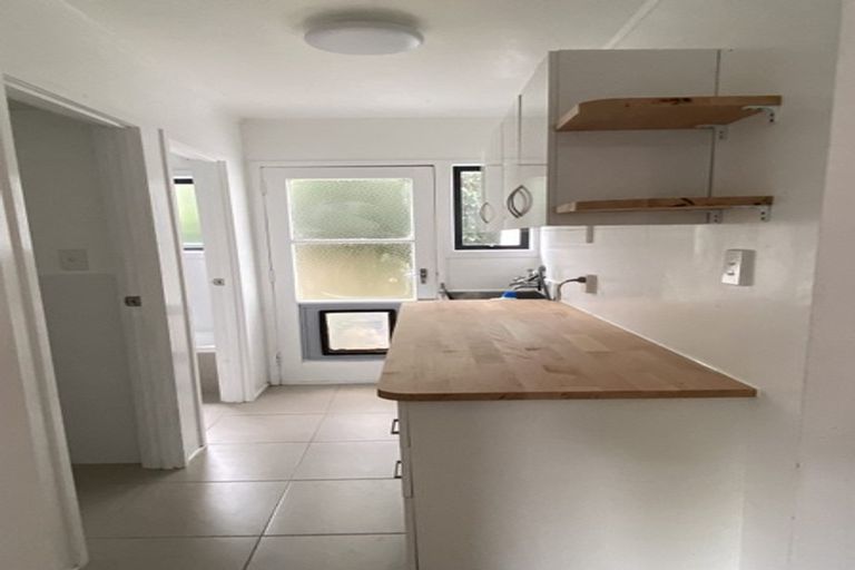 Photo of property in 2/28 Marina Road, Torbay, Auckland, 0630