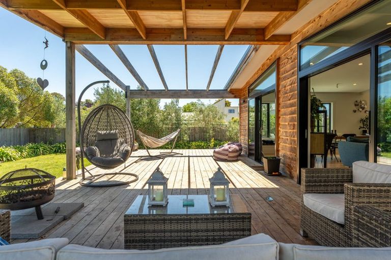 Photo of property in 12 Broadsea Avenue, Ruby Bay, Mapua, 7005