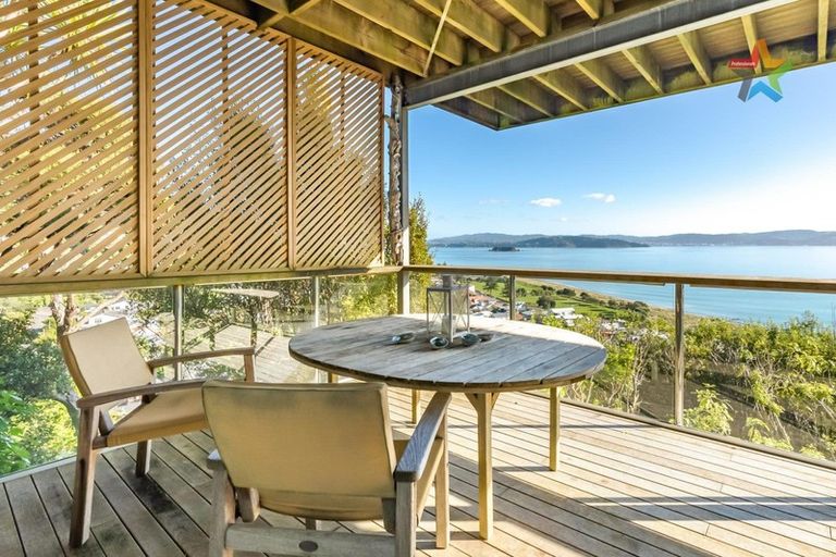 Photo of property in 29a Totara Street, Eastbourne, Lower Hutt, 5013