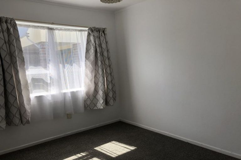 Photo of property in 137 Gills Road, Half Moon Bay, Auckland, 2014