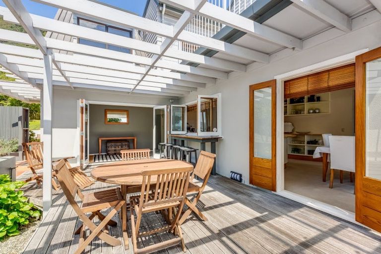 Photo of property in 1/2 Gill Road, Lowry Bay, Lower Hutt, 5013