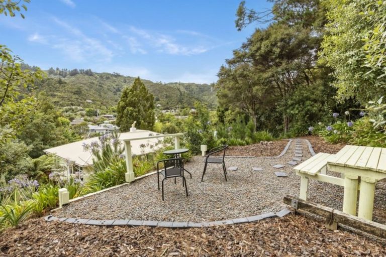 Photo of property in 18 Tawhai Street, Stokes Valley, Lower Hutt, 5019