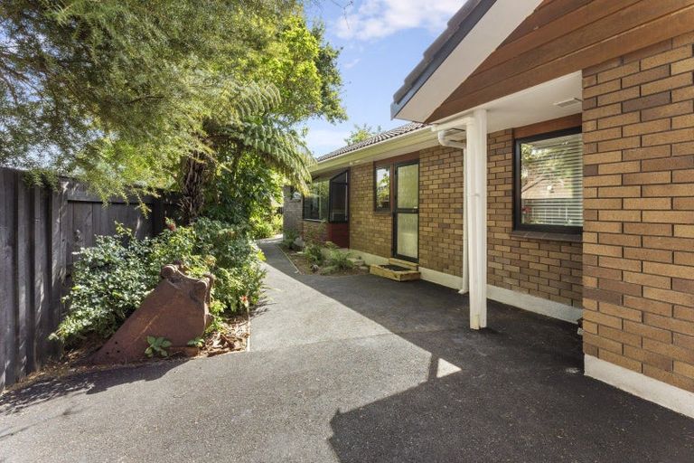 Photo of property in 33 Memphis Grove, Totara Park, Upper Hutt, 5018