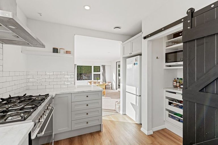 Photo of property in 229 Weston Road, St Albans, Christchurch, 8052