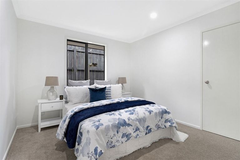 Photo of property in 21a Chelmsley Avenue, Henderson, Auckland, 0612