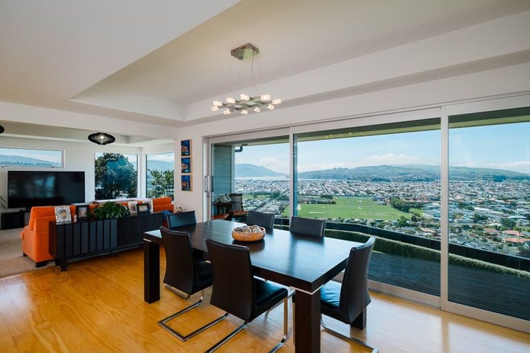 Photo of property in 93 Easther Crescent, Kew, Dunedin, 9012