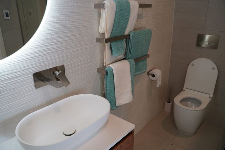 Photo of property in 10 Eric Price Avenue, Takapuna, Auckland, 0620