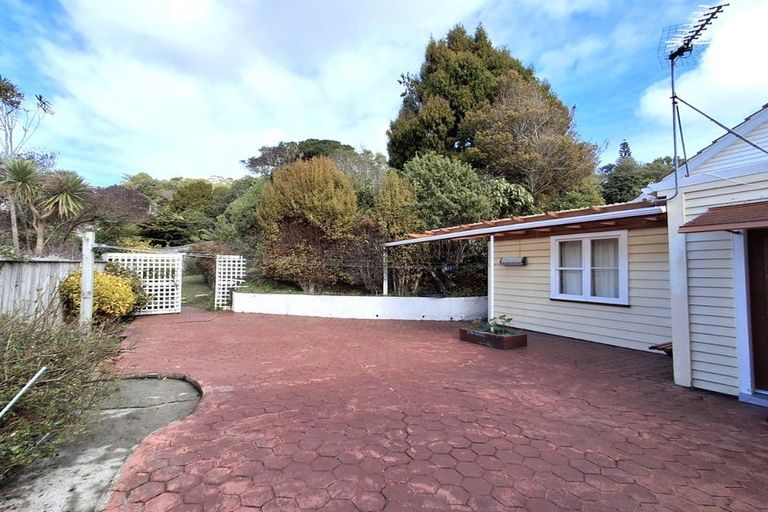 Photo of property in 7 Collier Avenue, Karori, Wellington, 6012