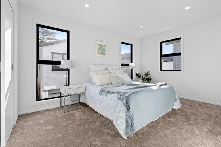 Photo of property in 5/25 Swanson Road, Henderson, Auckland, 0610