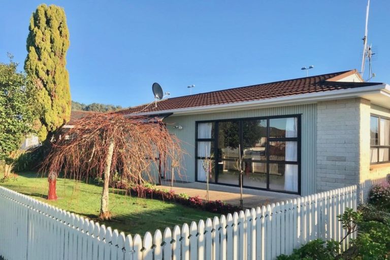 Photo of property in 5a Lilian Street, Te Kamo, Whangarei, 0112