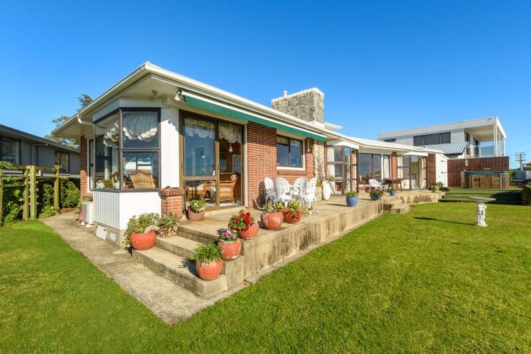 Photo of property in 10 Acklam Avenue, Otumoetai, Tauranga, 3110