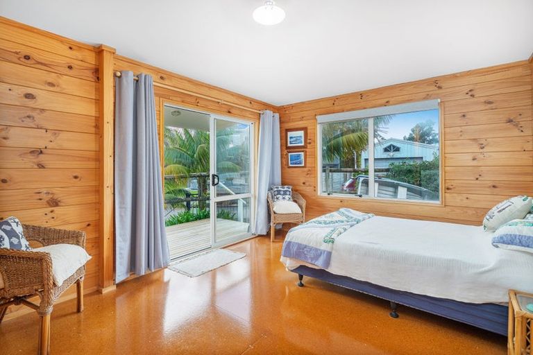 Photo of property in 10 Martin Place, Cooks Beach, Whitianga, 3591