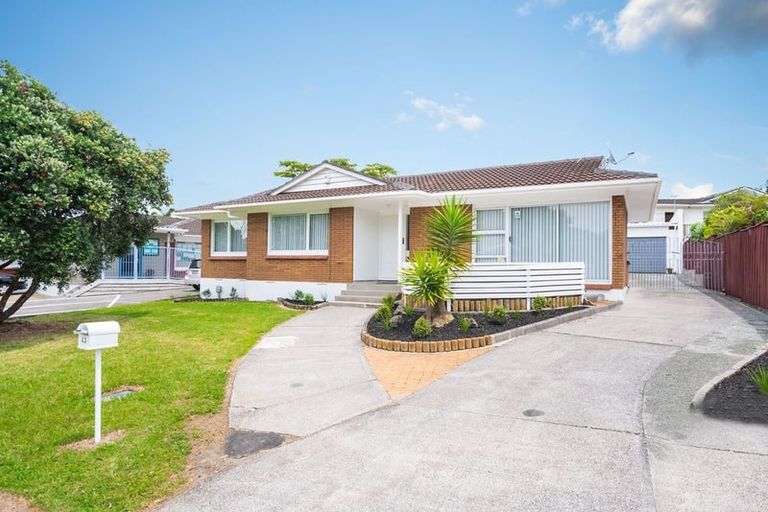 Photo of property in 43 Cascades Road, Pakuranga Heights, Auckland, 2010