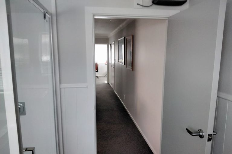 Photo of property in 1/21 Bloomfield Terrace, Hutt Central, Lower Hutt, 5010