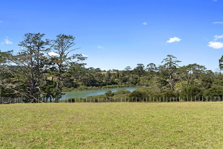 Photo of property in 1 Edward Jonkers Drive, Riverhead, Albany, 0793