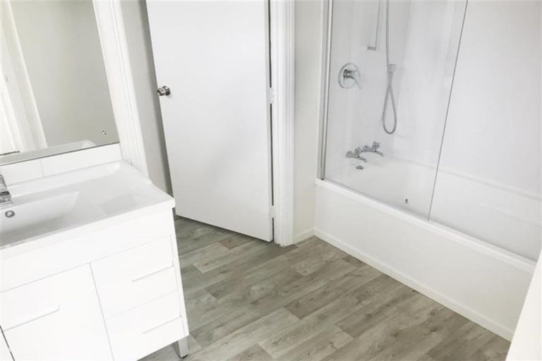 Photo of property in 13 Mail Avenue, Weymouth, Auckland, 2103