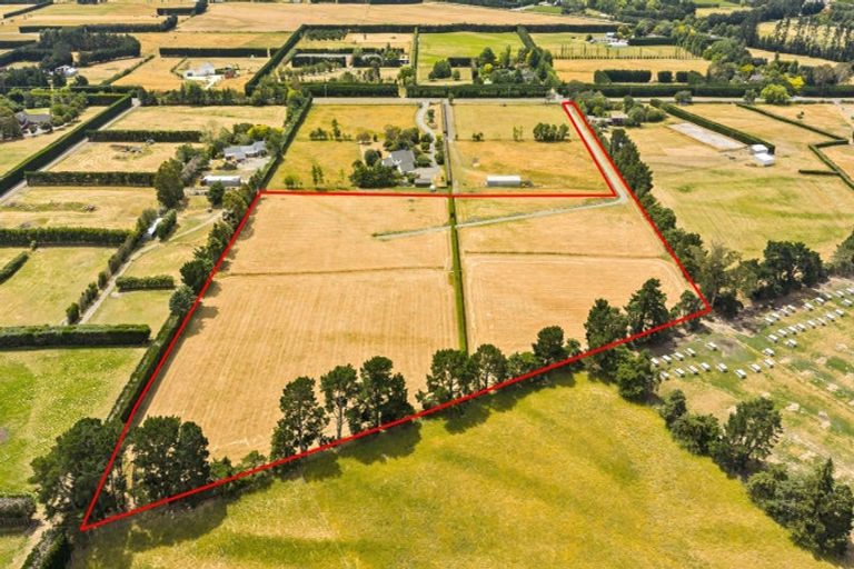 Photo of property in 61 Finlays Road, West Melton, Christchurch, 7675