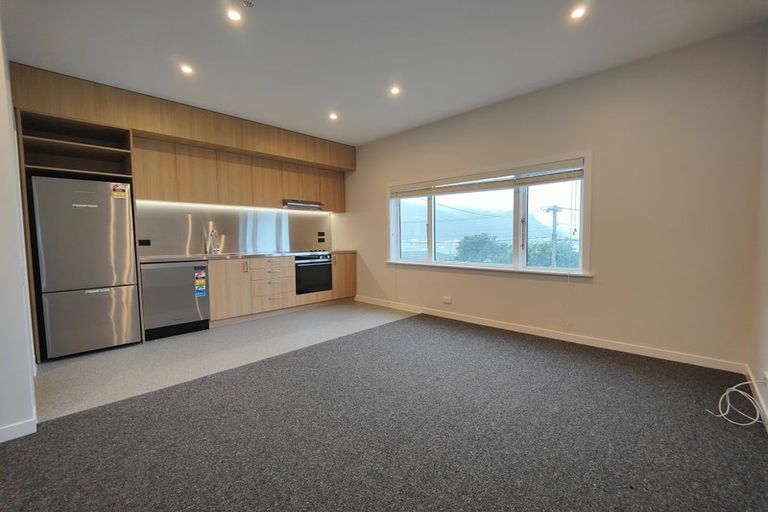 Photo of property in 1 Milne Terrace, Island Bay, Wellington, 6023