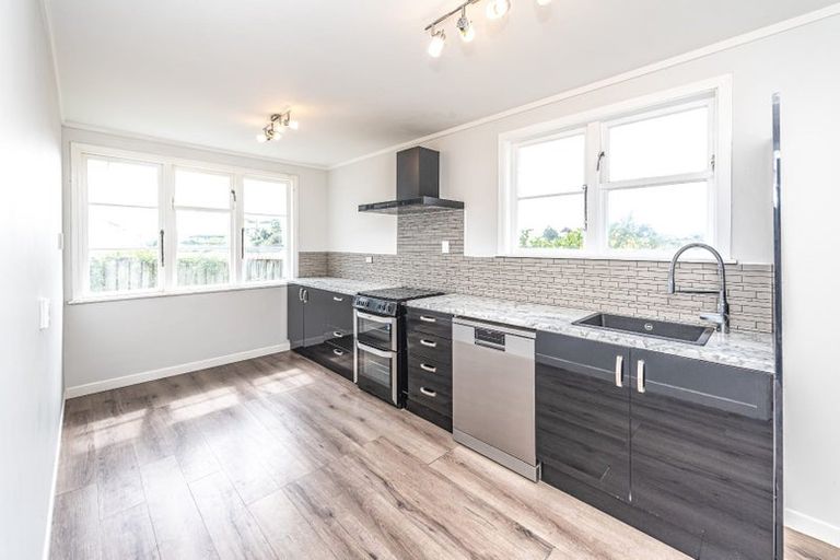 Photo of property in 70 Harper Street, Gonville, Whanganui, 4501