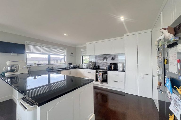 Photo of property in 2 Bucklands Beach Road, Bucklands Beach, Auckland, 2012