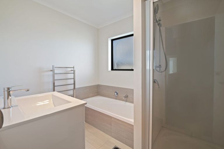 Photo of property in 10 Koko Mews, Mangere Bridge, Auckland, 2022