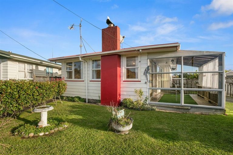 Photo of property in 6 Dearle Street, Paeroa, 3600