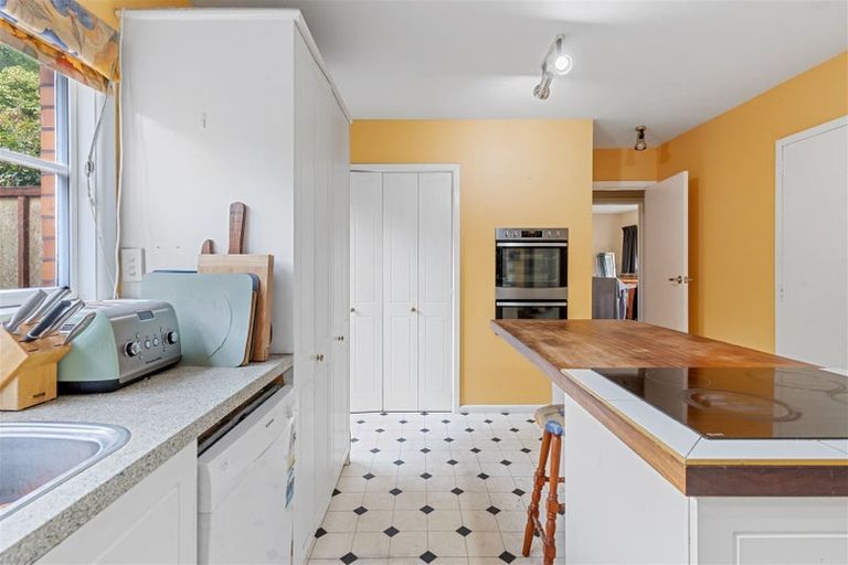 Photo of property in 60 Parkstone Avenue, Ilam, Christchurch, 8041