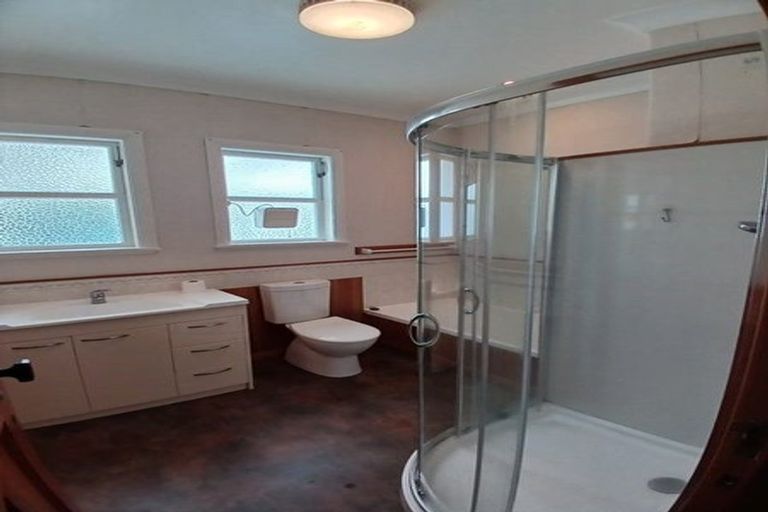 Photo of property in 5 Mansford Place, West End, Palmerston North, 4412