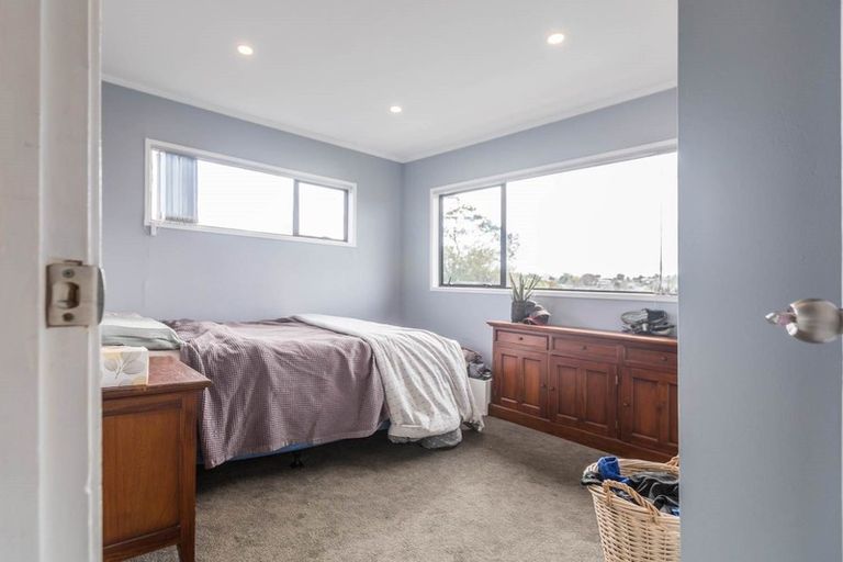 Photo of property in 43 Chequers Avenue, Glenfield, Auckland, 0629