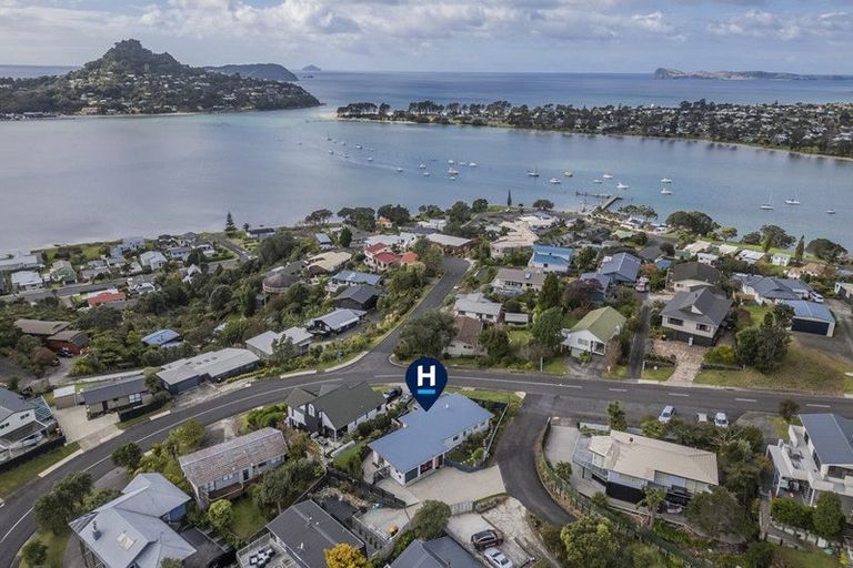 Photo of property in 1 Hillside Lane, Tairua, 3508