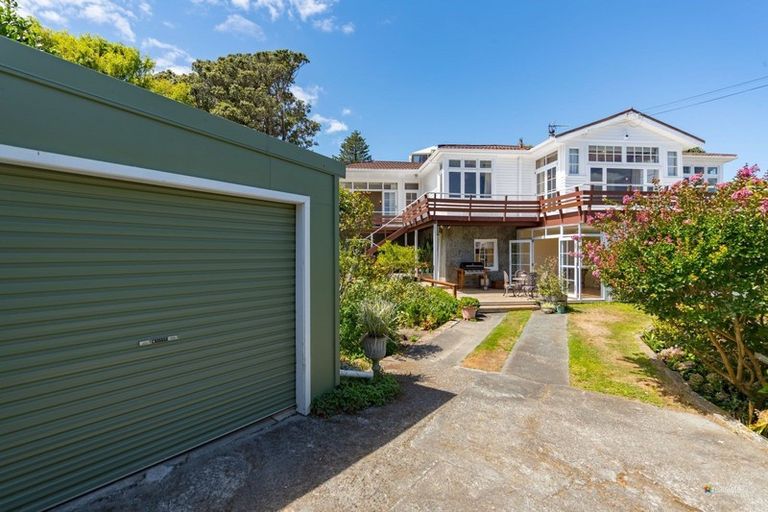 Photo of property in 12 Whanake Street, Titahi Bay, Porirua, 5022