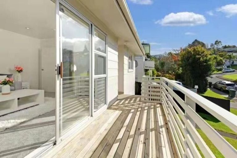 Photo of property in 86 Salamanca Road, Sunnynook, Auckland, 0620