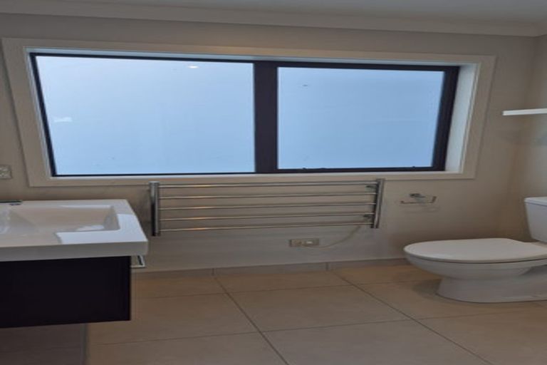 Photo of property in 77 Te Puia Drive, Aotea, Porirua, 5024