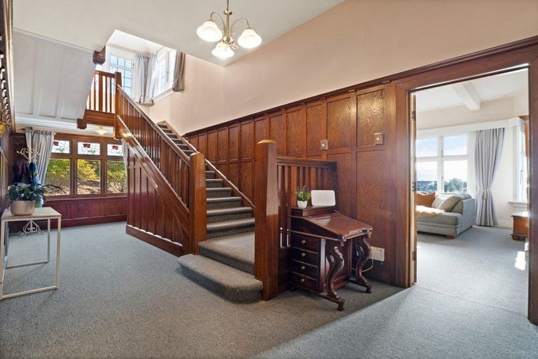 Photo of property in 70 Easther Crescent, Kew, Dunedin, 9012