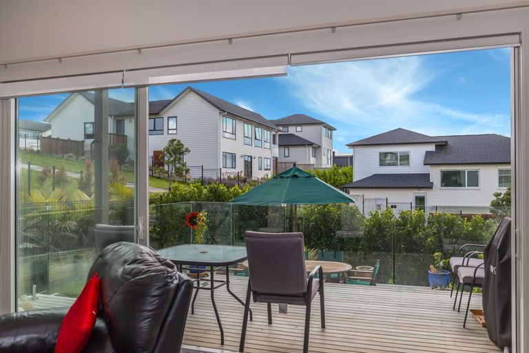 Photo of property in 42 Miller Rise, Silverdale, 0932