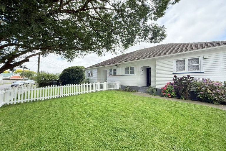 Photo of property in 7 Pilcher Crescent, Naenae, Lower Hutt, 5011