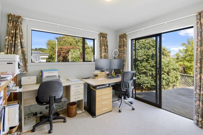 Photo of property in 30 Te Ara Crescent, Diamond Harbour, Lyttelton, 8971