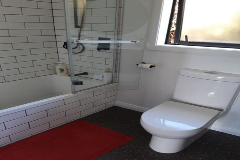 Photo of property in 116 Renown Road, Raumati South, Paraparaumu, 5032