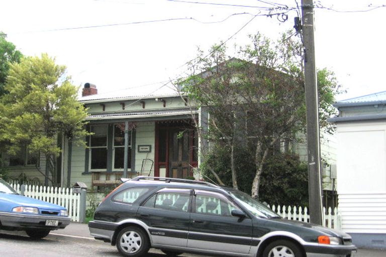 Photo of property in 27 Owen Street, Newtown, Wellington, 6021