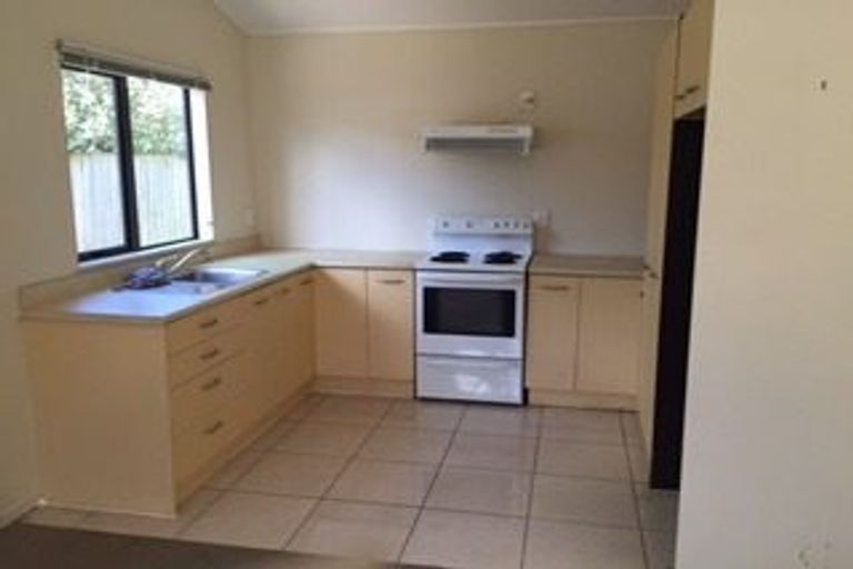 Photo of property in 99 Universal Drive, Henderson, Auckland, 0610