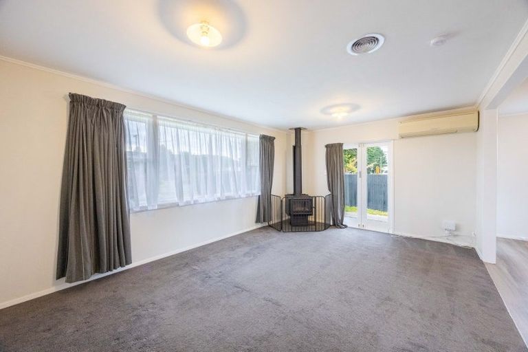 Photo of property in 16 Williams Street, Otane, 4202