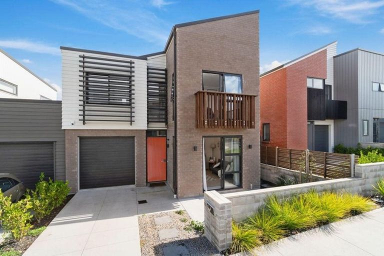 Photo of property in 4 Tuatua Road, Hobsonville, Auckland, 0616